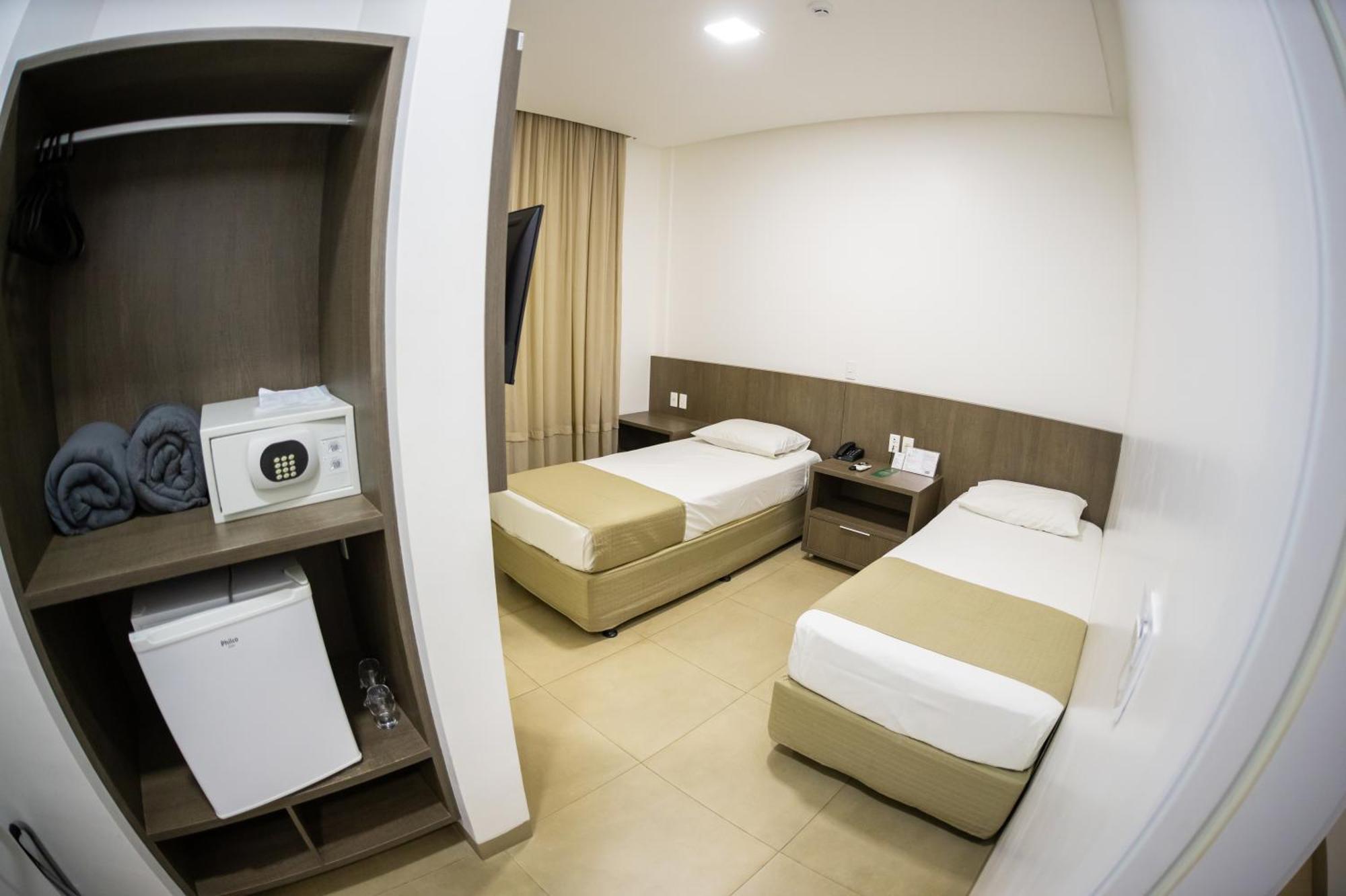 Brii Hotel Araguaína Buitenkant foto